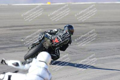 media/Feb-04-2024-SoCal Trackdays (Sun) [[91d6515b1d]]/4-Bowl Backside (11am)/